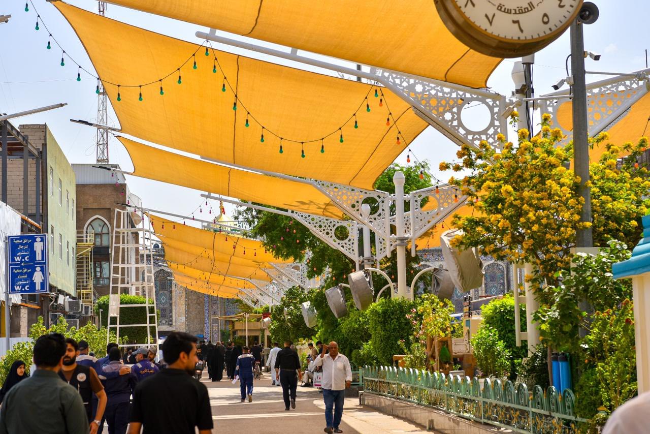 الكوادر الهندسية في العتبة الحسينية تباشر بأعمال تظليل الفضاءات الخارجية المحيطة برواق الحرم الحسيني المطهر والمدينة القديمة