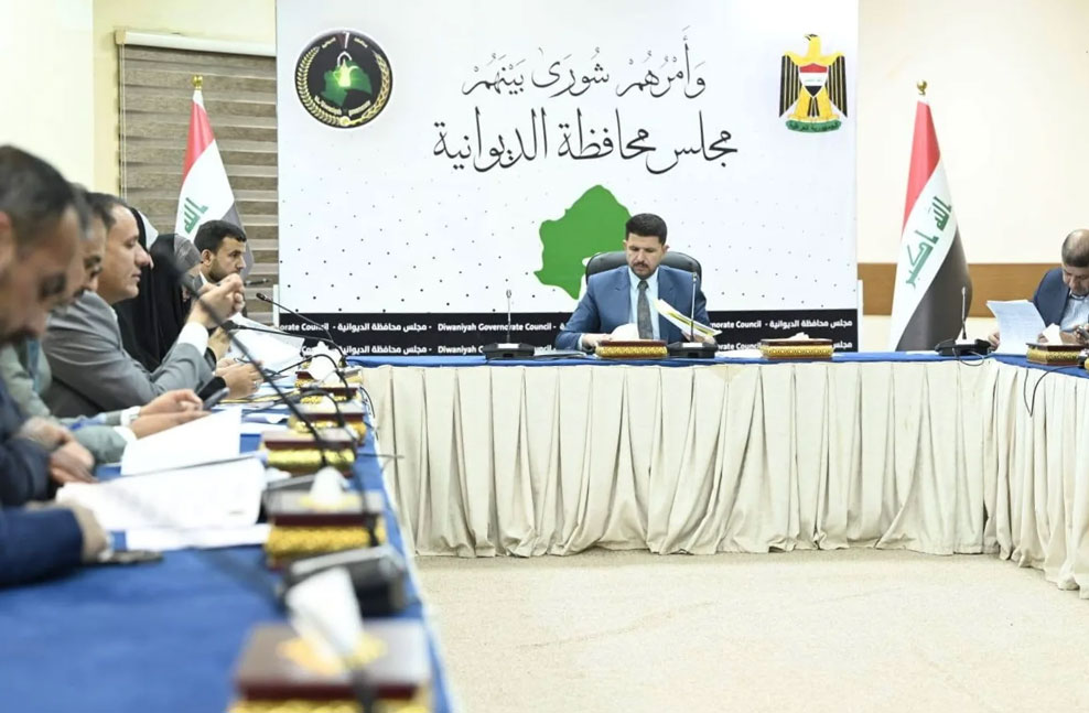 حكومة الديوانية وهيئة الاستثمار تعدان خطة شاملة لدعم الاستثمار وجلب الشركات وتوفير فرص العمل للعاطلين.