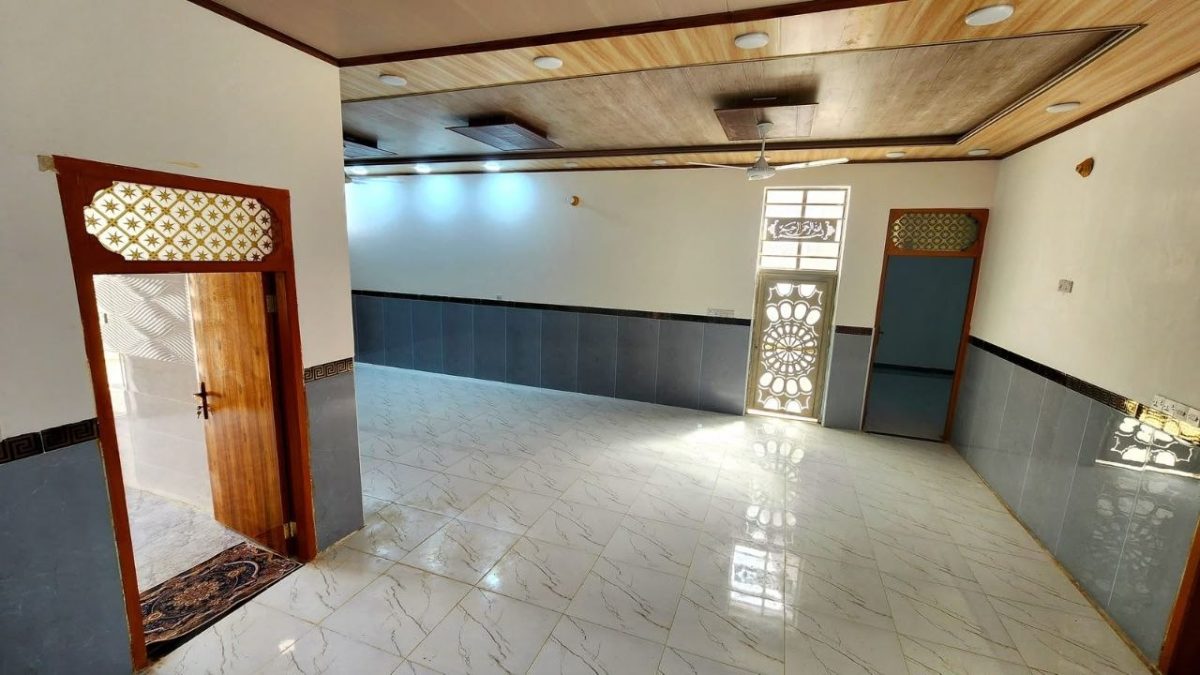 فرقة الإمام علي عليه السلام  تواصل تسليم الدور السكنية لعوائل شهداء فتوى الدفاع الكفائي