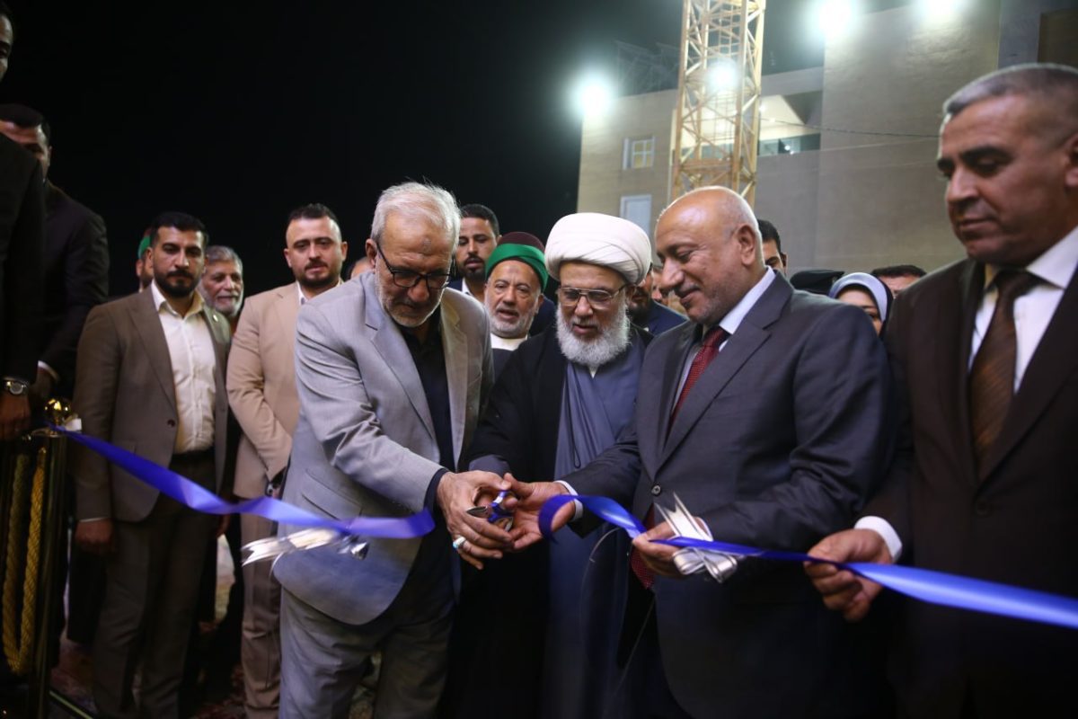 ممثل المرجعية الدينية العليا في كربلاء المقدسة يفتتح مشروع مبنى الاقسام الداخلية لطالبات جامعة وارث الانبياء عليه السلام