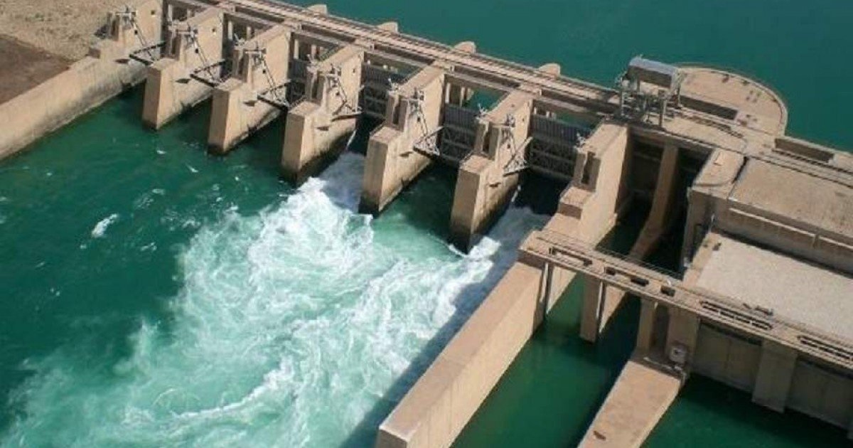 وزارة الموارد المائية ترجح مساهمة الأمطار والسيول الأخيرة بتعزيز الخزين المائي وغمر الأهوار ودفع اللسان الملحي في شط العرب