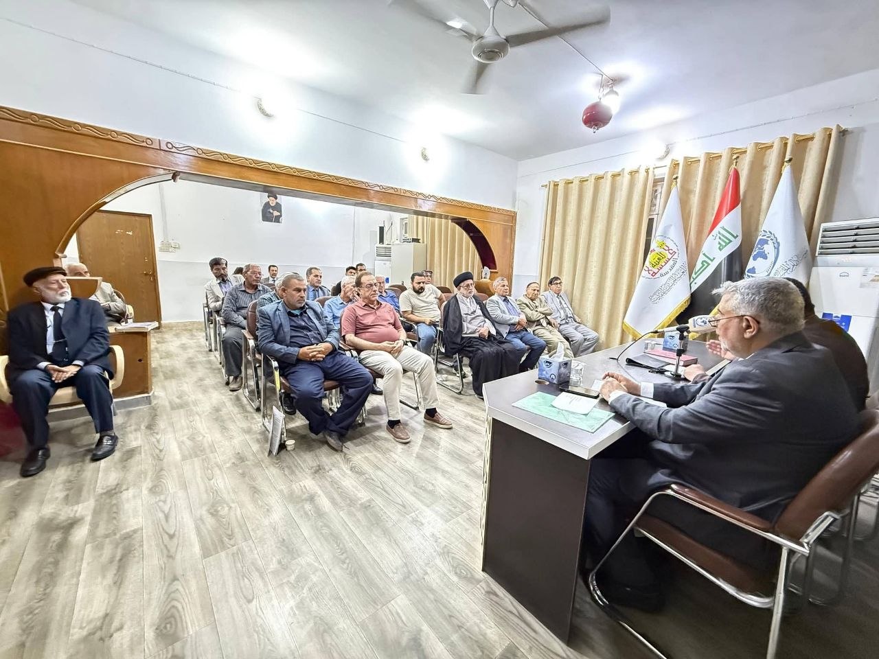 العتبة الحسينية المقدسة تقيم ندوة علمية بعنوان "مجتمع التعايش العقدي في سورة البقرة" في النجف الاشرف