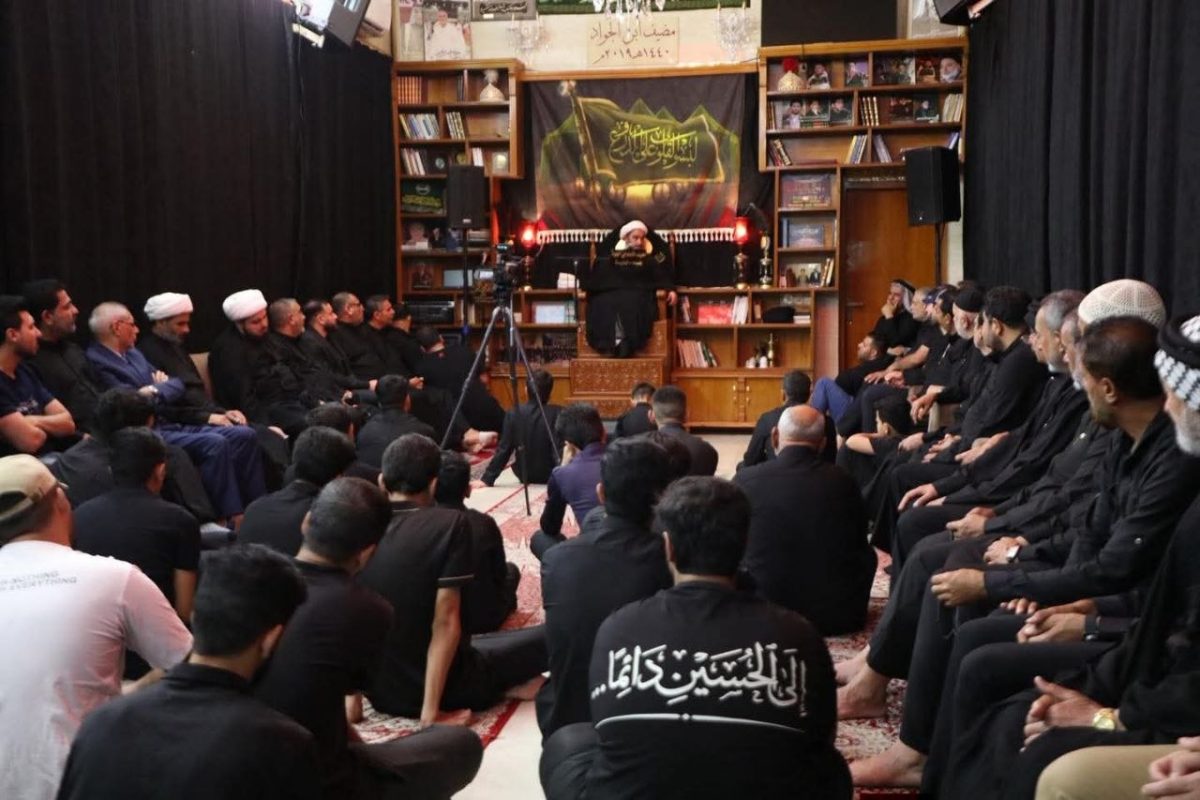 قسم الشؤون الدينية في العتبة الحسينية المقدسة يقيم محاضرة في العاصمة بغداد تناولت واقعة الطف الخالدة وسيرة الإمام الحسين وأصحابه عليهم السلام