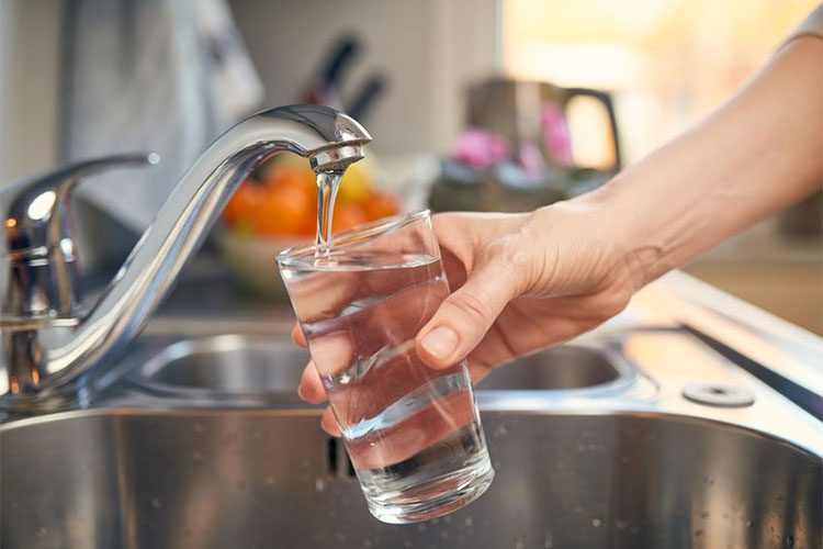 أمانة بغداد تؤكد أن المياه المنتجة في محطات التصفية صالحة للأستهلاك البشري