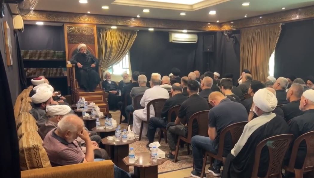 مكتب المرجعية الدينية العليا في بيروت يحيي ذكرى شهادة الإمام زين العابدين عليه السلام