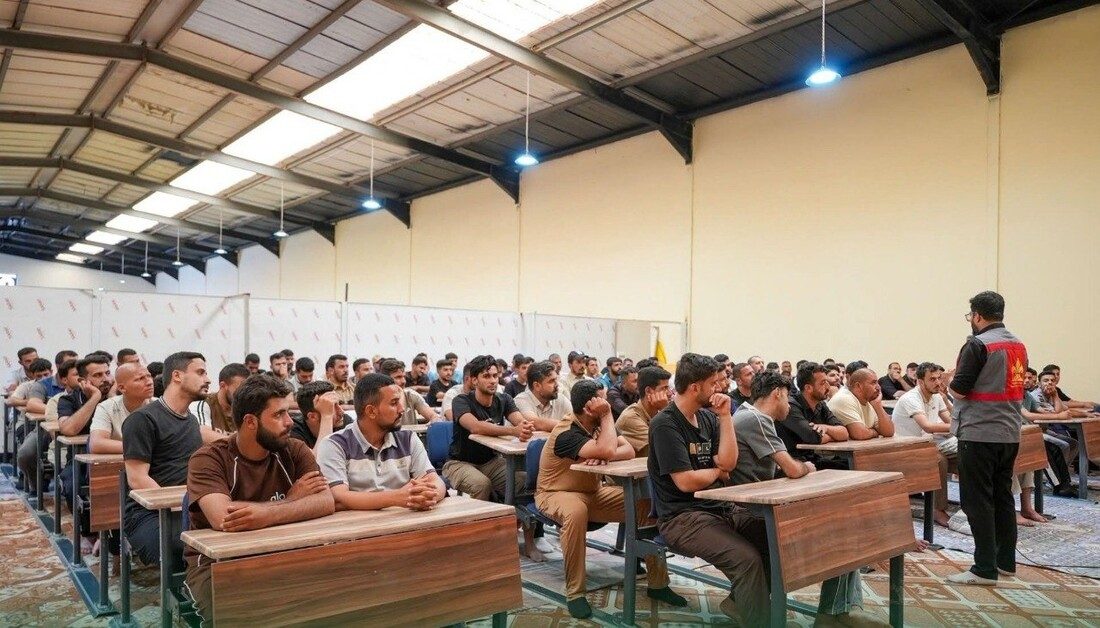 العتبة الحسينية تقيم دورة تدريبية في الإسعافات الأولية لمنتسبي ومتطوعي قسم حفظ النظام إستعدادا لزيارة الأربعين