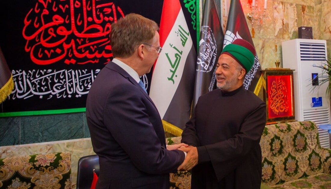 بالصور .. نائب الأمين العام للعتبة الحسينية المقدسة يستقبل سفير جمهورية فرنسا لدى العراق