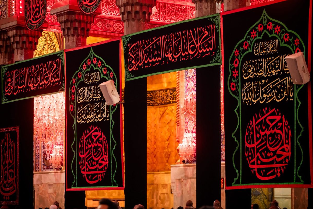 بالصور .. الصحن الحسيني الشريف يتشح بالسواد بمناسبة حلول ذكرى شهادة الإمام الحسن السبط صلوات الله وسلامه عليه