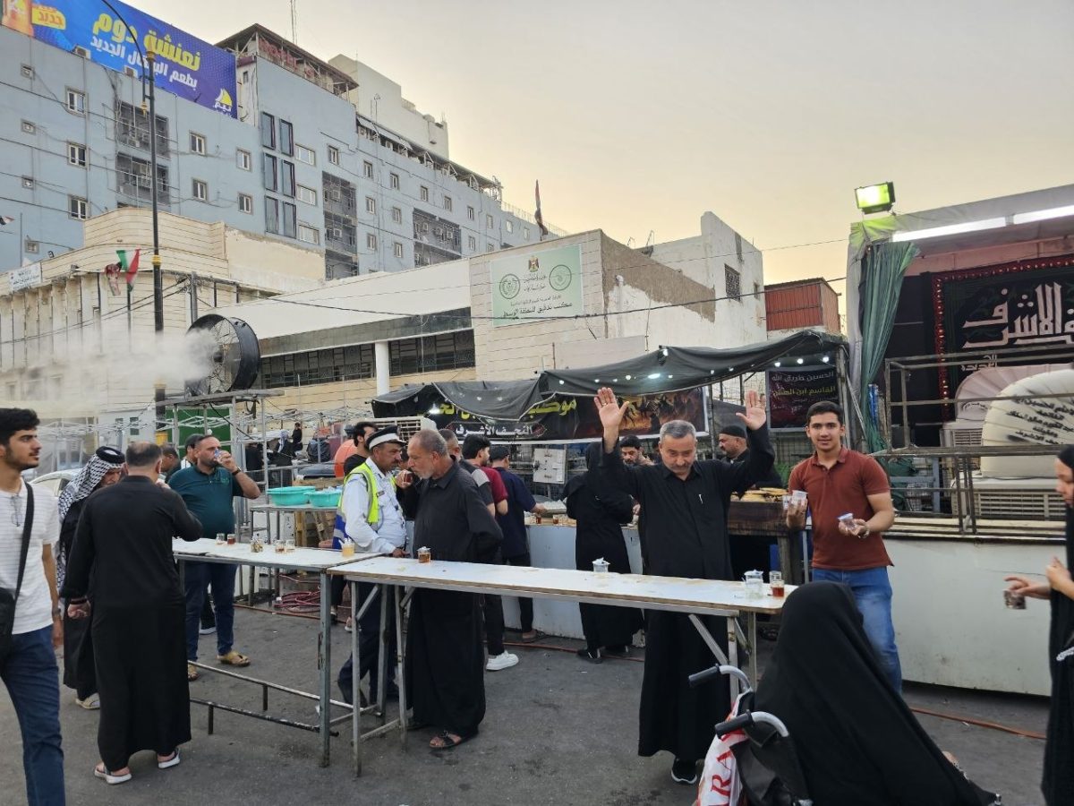 النجف الاشرف تجسد ابهى مشاهد الوفاء لتقديم الخدمات للزائرين خلال ايام ذكرى شهادة النبي محمد صلى الله عليه وآله