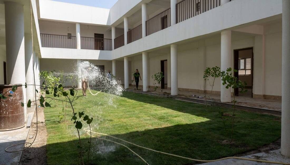 العتبة الحسينية تكشف عن نسبة انجاز مشروع  مدرسة شجرة طوبى التابعة لديوان الوقف الشيعي في كربلاء