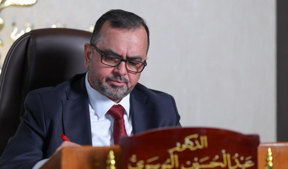 وزير الصحة يؤكد أن الشركات الدوائية الكبرى بادرت بشحن كميات كبيرة من الأدوية المهمة إلى العراق